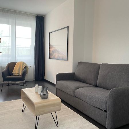 Airport Apartment Fuer 4 - Smart Tv - Kueche - Echarger Hamburg-Harburg Buitenkant foto