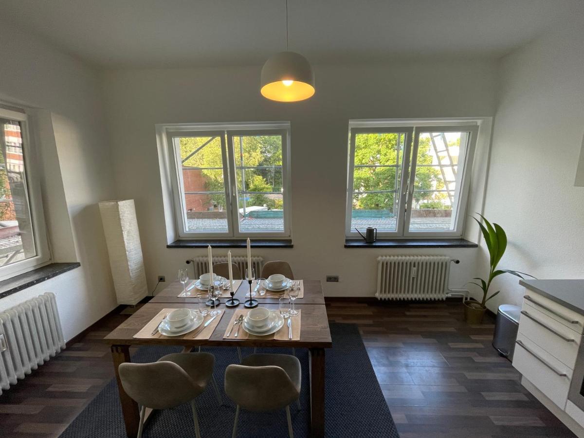 Airport Apartment Fuer 4 - Smart Tv - Kueche - Echarger Hamburg-Harburg Buitenkant foto