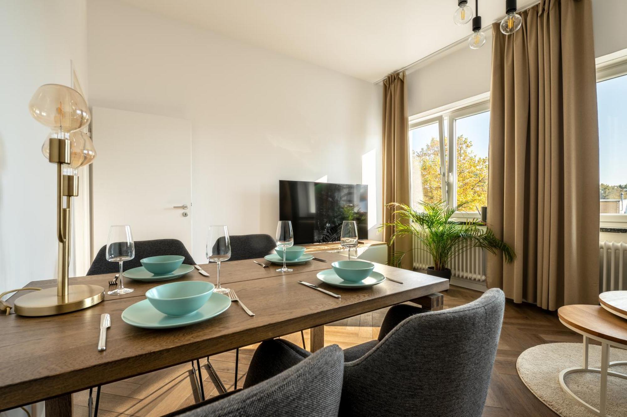 Airport Apartment Fuer 4 - Smart Tv - Kueche - Echarger Hamburg-Harburg Buitenkant foto