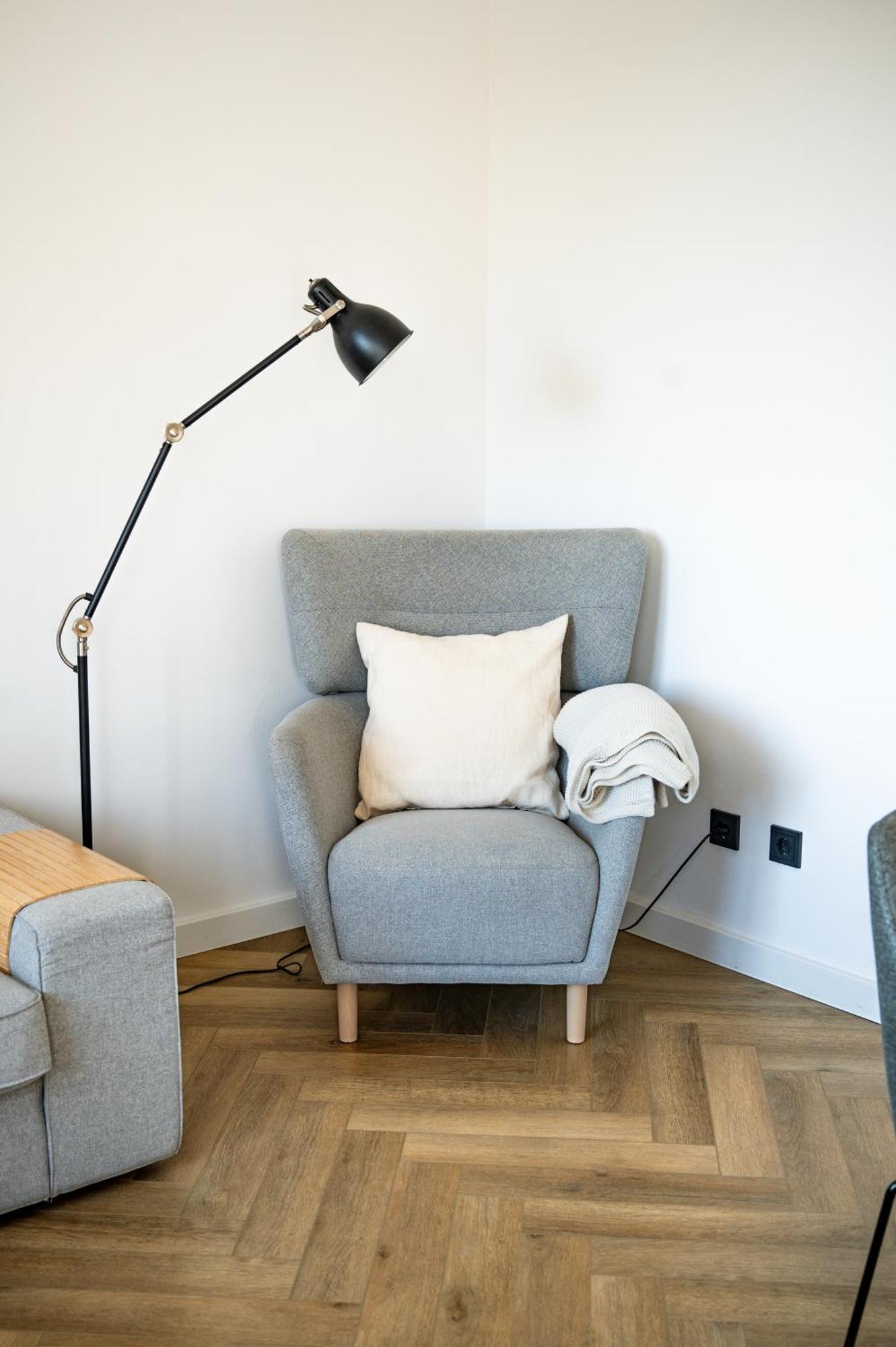 Airport Apartment Fuer 4 - Smart Tv - Kueche - Echarger Hamburg-Harburg Buitenkant foto